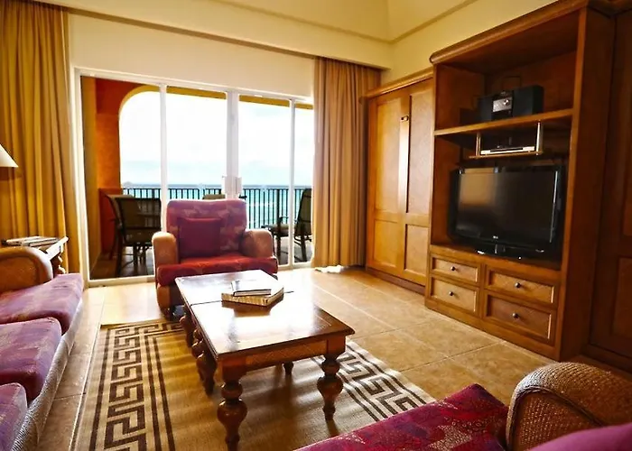 The Royal Haciendas & *